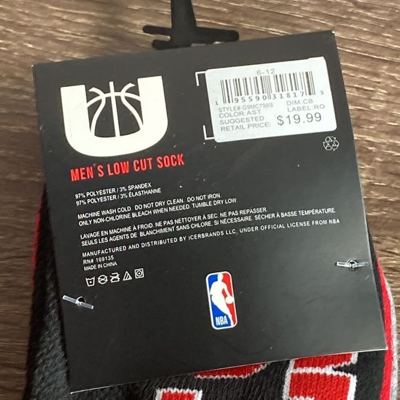 NWT Mens Size 6-12 NBA Chicago Bulls 3 Pair Low Cut Socks - Picture 3 of 9